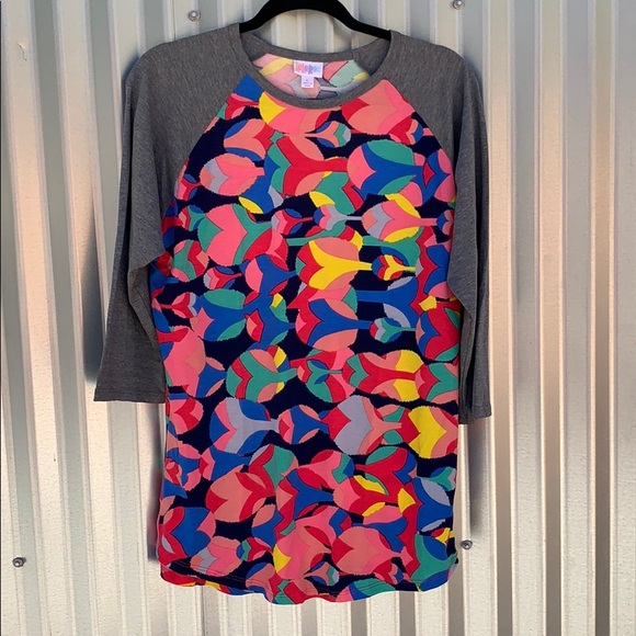 LuLaRoe Tops - NWT Lularoe Randy Print Baseball Tee Large